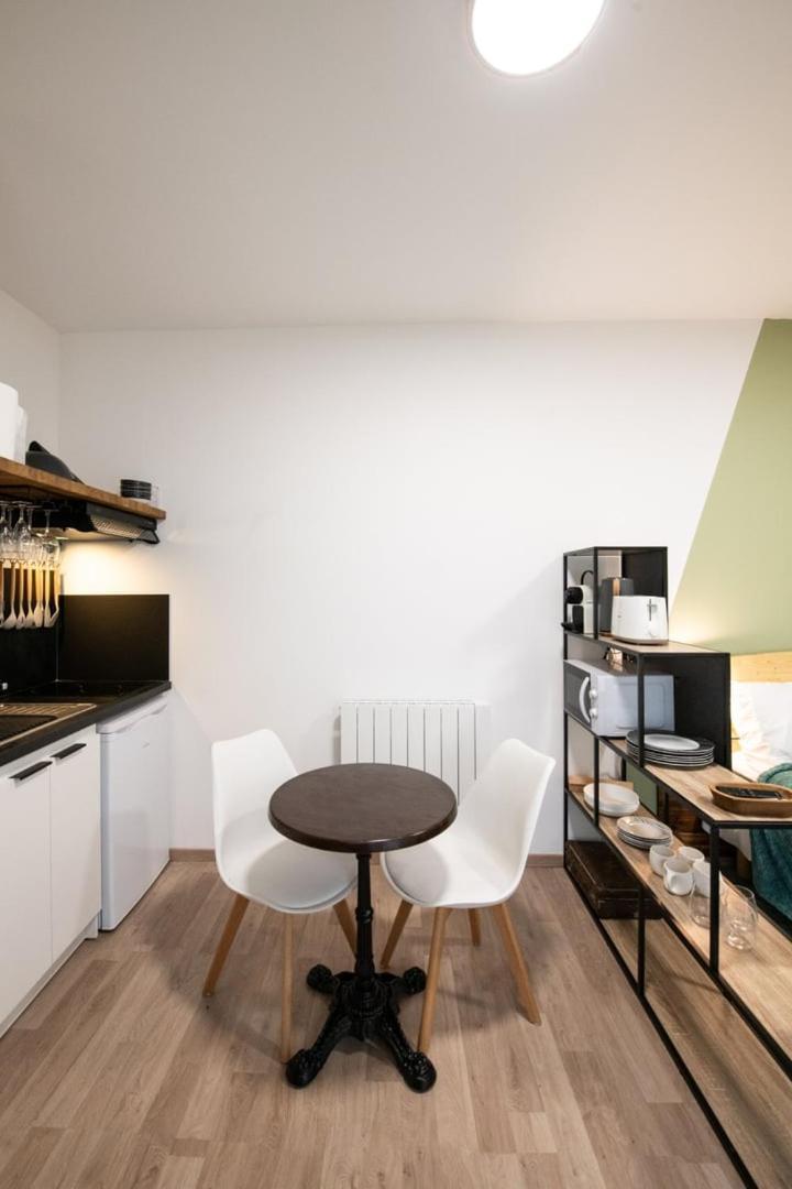 Suite Kella Tassin - Beau Studio Renove Екстериор снимка